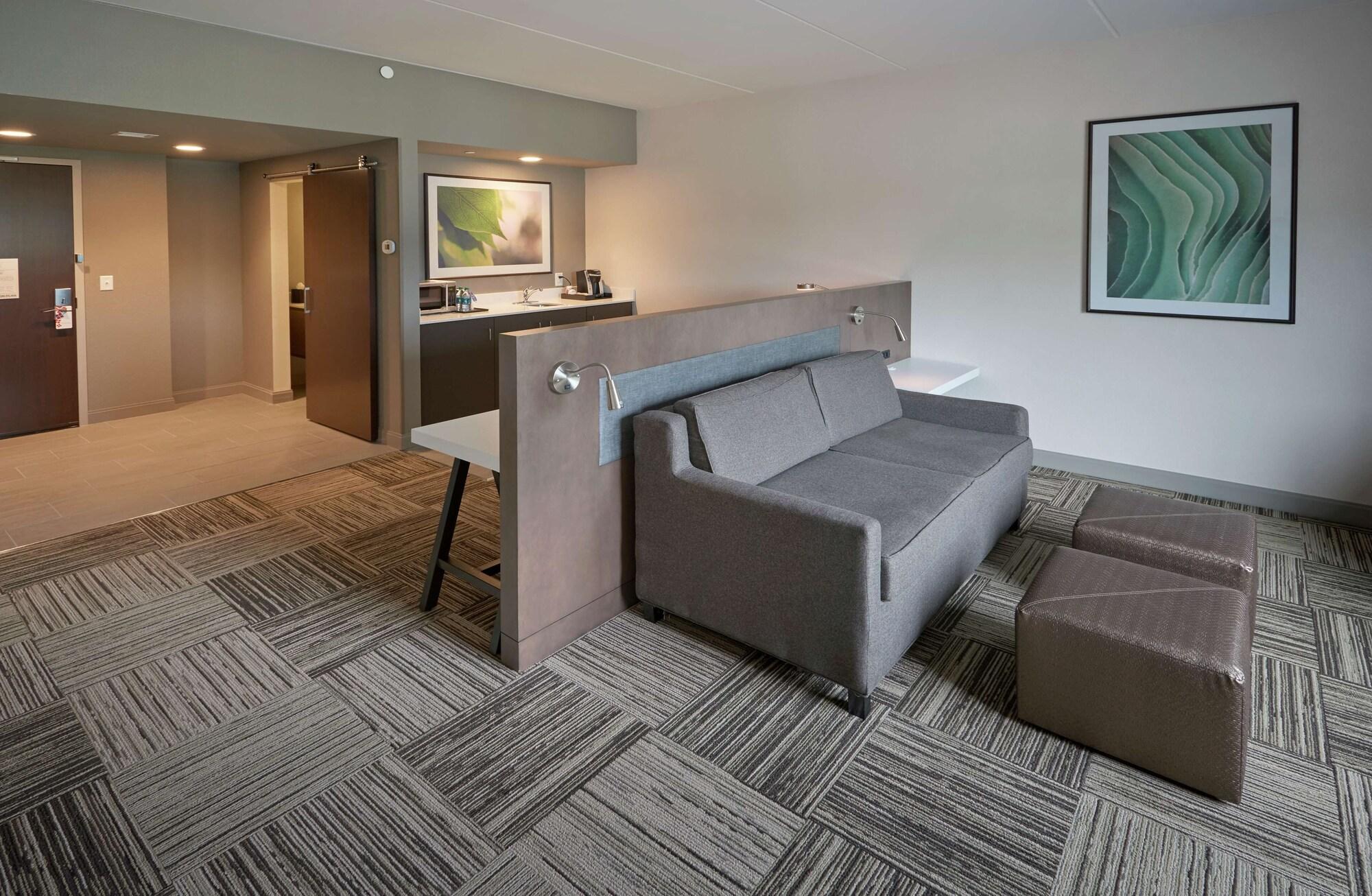 Hilton Garden Inn Corning Downtown Eksteriør billede
