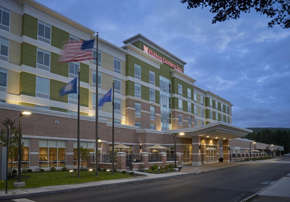 Hilton Garden Inn Corning Downtown Eksteriør billede